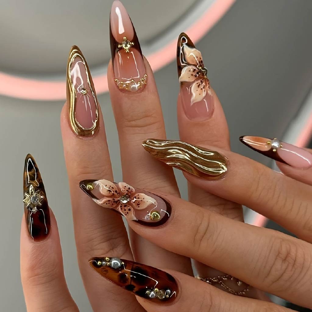 Full sleeve nail design